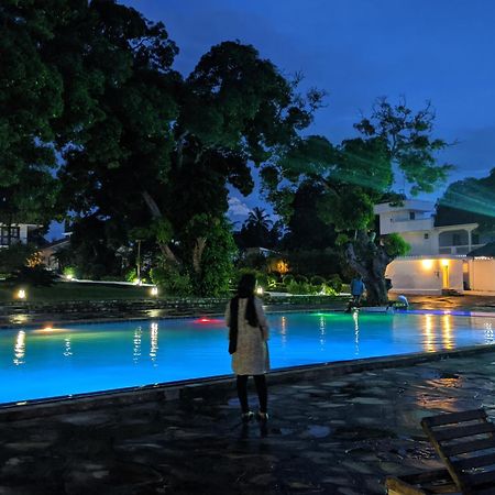 Amaan Ocean Hotel Kihinani Bububu エクステリア 写真