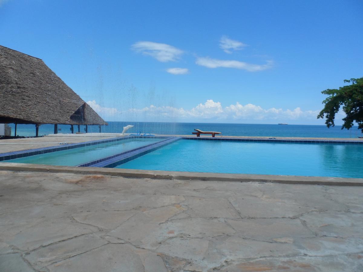 Amaan Ocean Hotel Kihinani Bububu エクステリア 写真