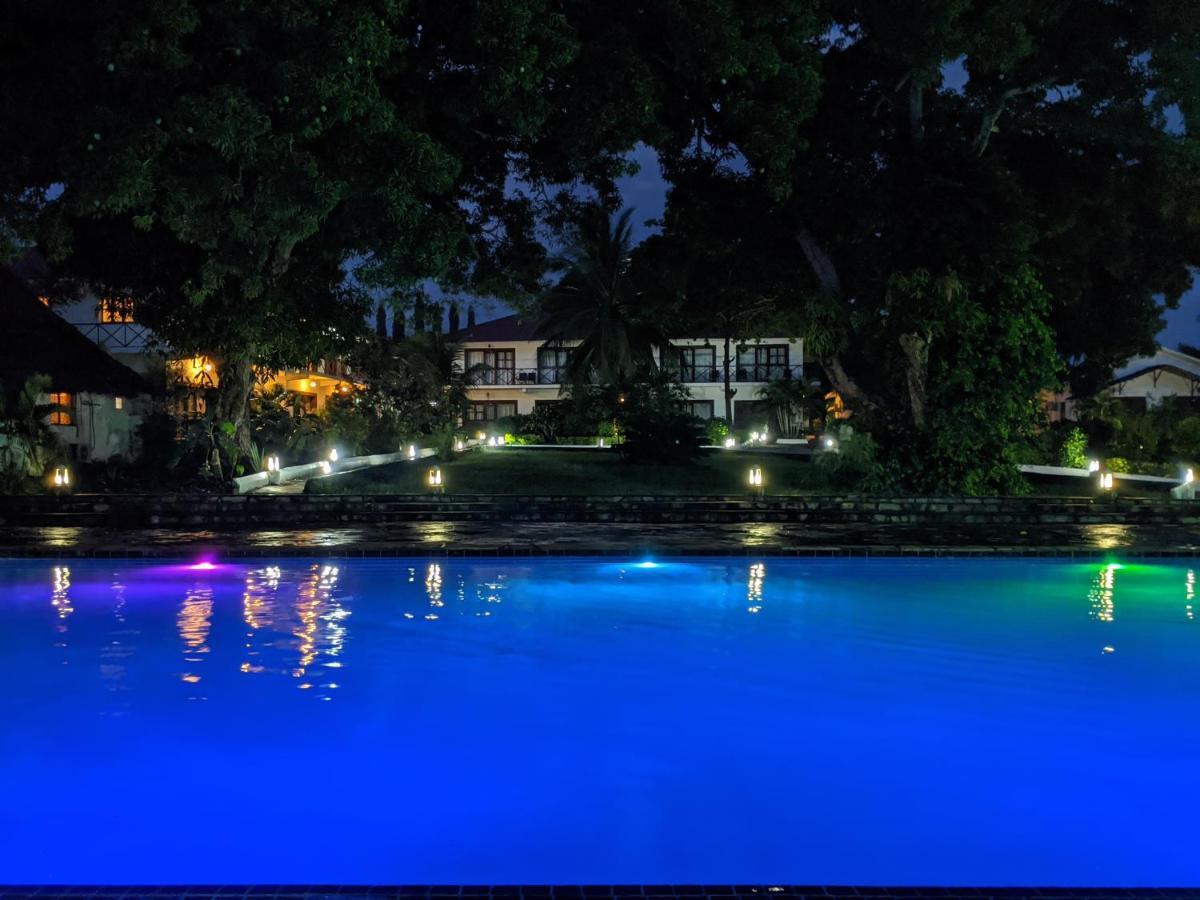 Amaan Ocean Hotel Kihinani Bububu エクステリア 写真