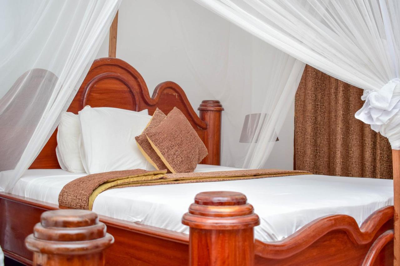 Amaan Ocean Hotel Kihinani Bububu エクステリア 写真