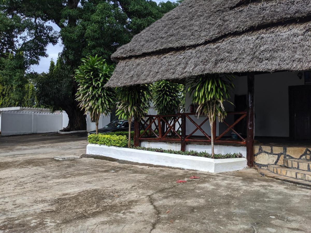 Amaan Ocean Hotel Kihinani Bububu エクステリア 写真